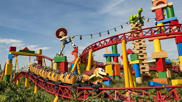 Here’s Video of Me Awkwardly Hanging Out at Toy Story Land